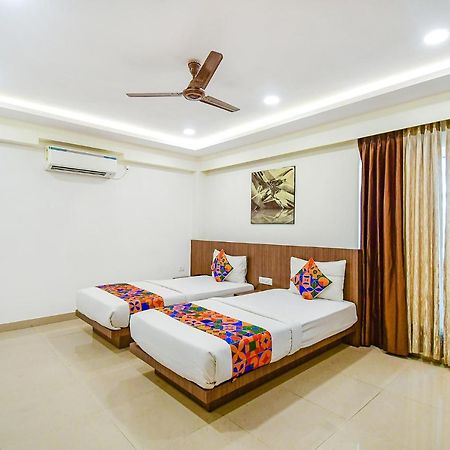 Fabhotel Kzar Select - 2Km From Park Street Колката Екстер'єр фото