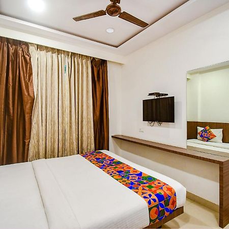 Fabhotel Kzar Select - 2Km From Park Street Колката Екстер'єр фото