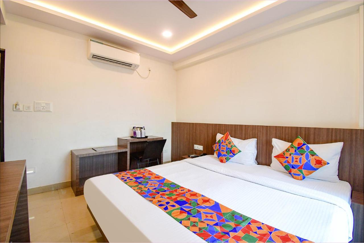 Fabhotel Kzar Select - 2Km From Park Street Колката Екстер'єр фото