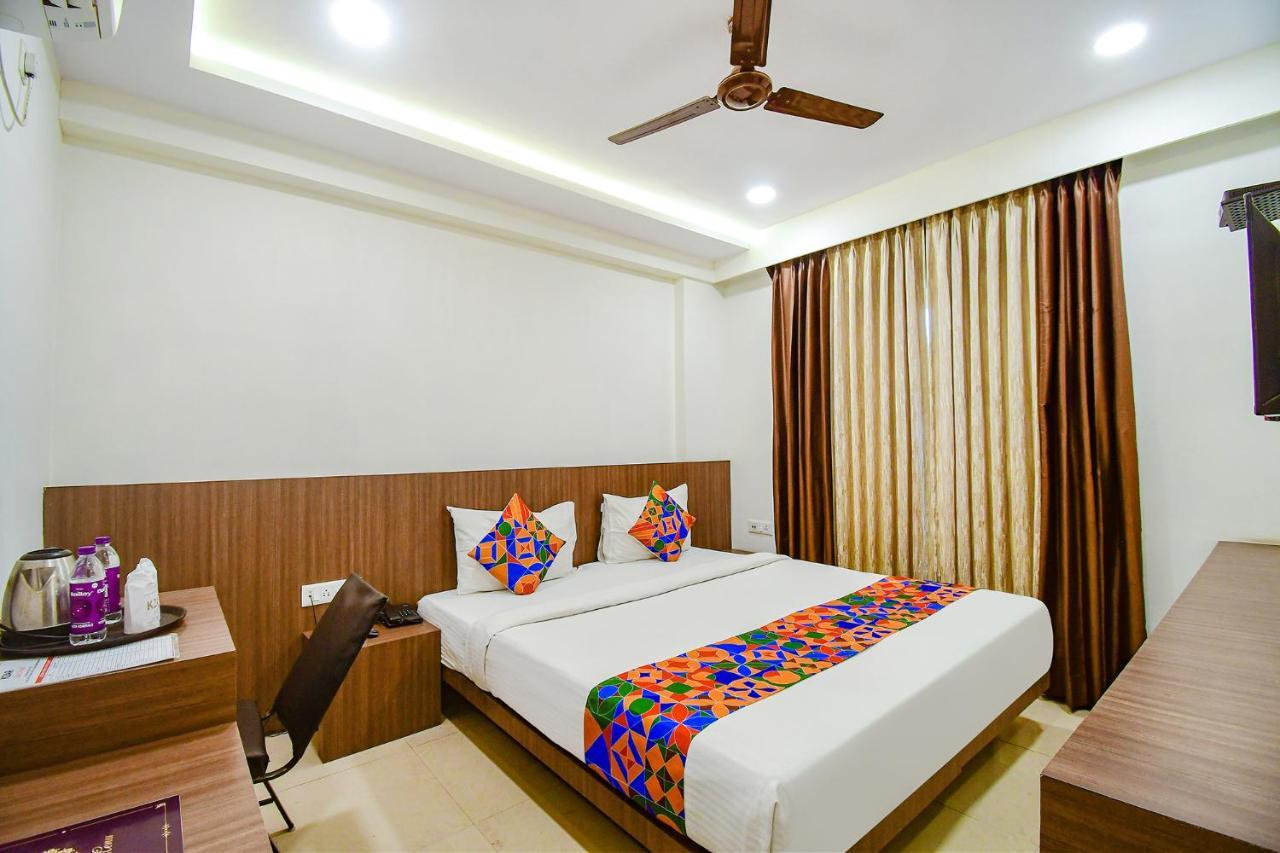 Fabhotel Kzar Select - 2Km From Park Street Колката Екстер'єр фото