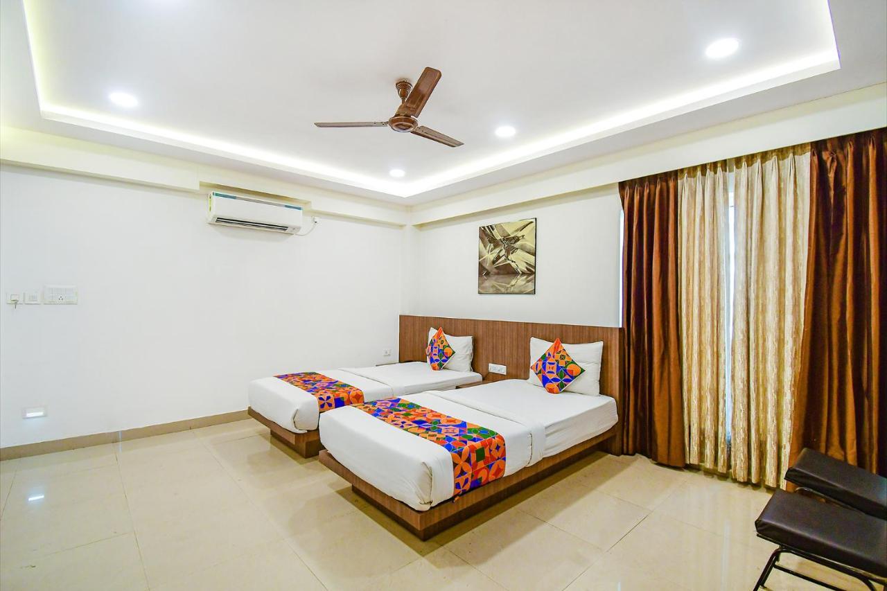 Fabhotel Kzar Select - 2Km From Park Street Колката Екстер'єр фото