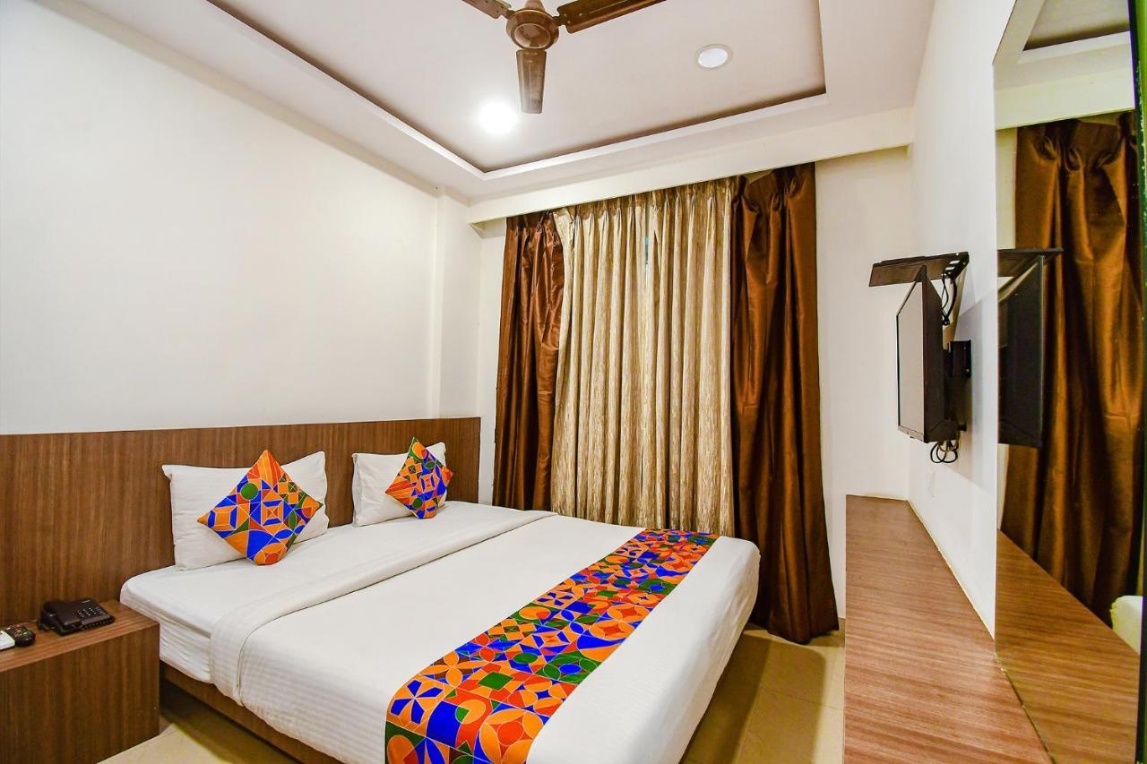 Fabhotel Kzar Select - 2Km From Park Street Колката Екстер'єр фото